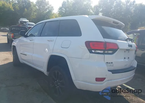 2017 Jeep Grand Cherokee Laredo z USA, uszkodzony, nr VIN 1C4RJFAG5HC909784